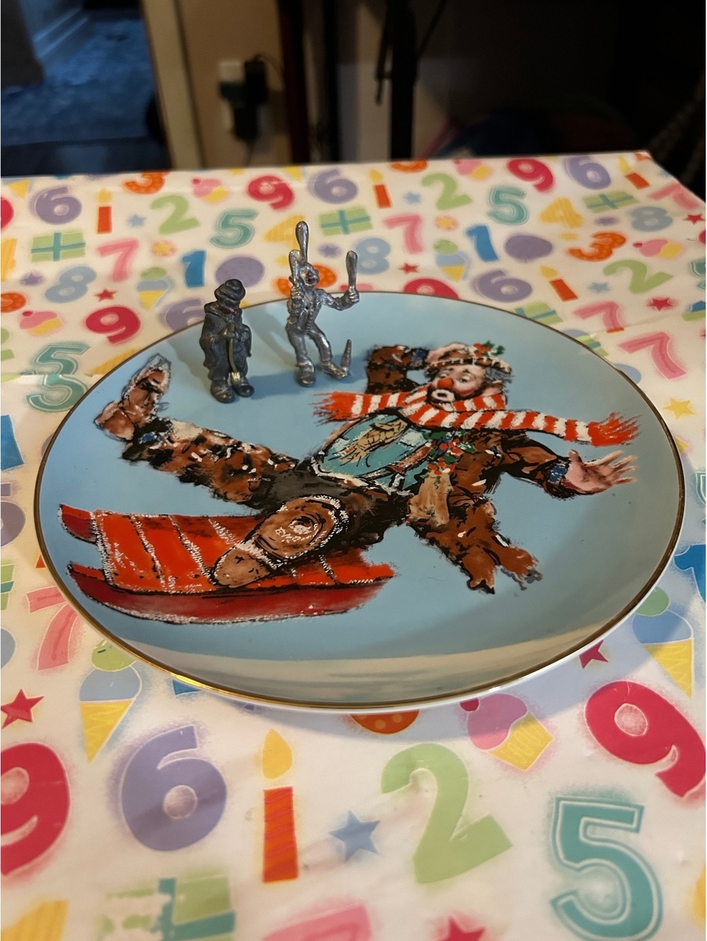 Emmett Kelly collectors plate w/ 2 pewter figures